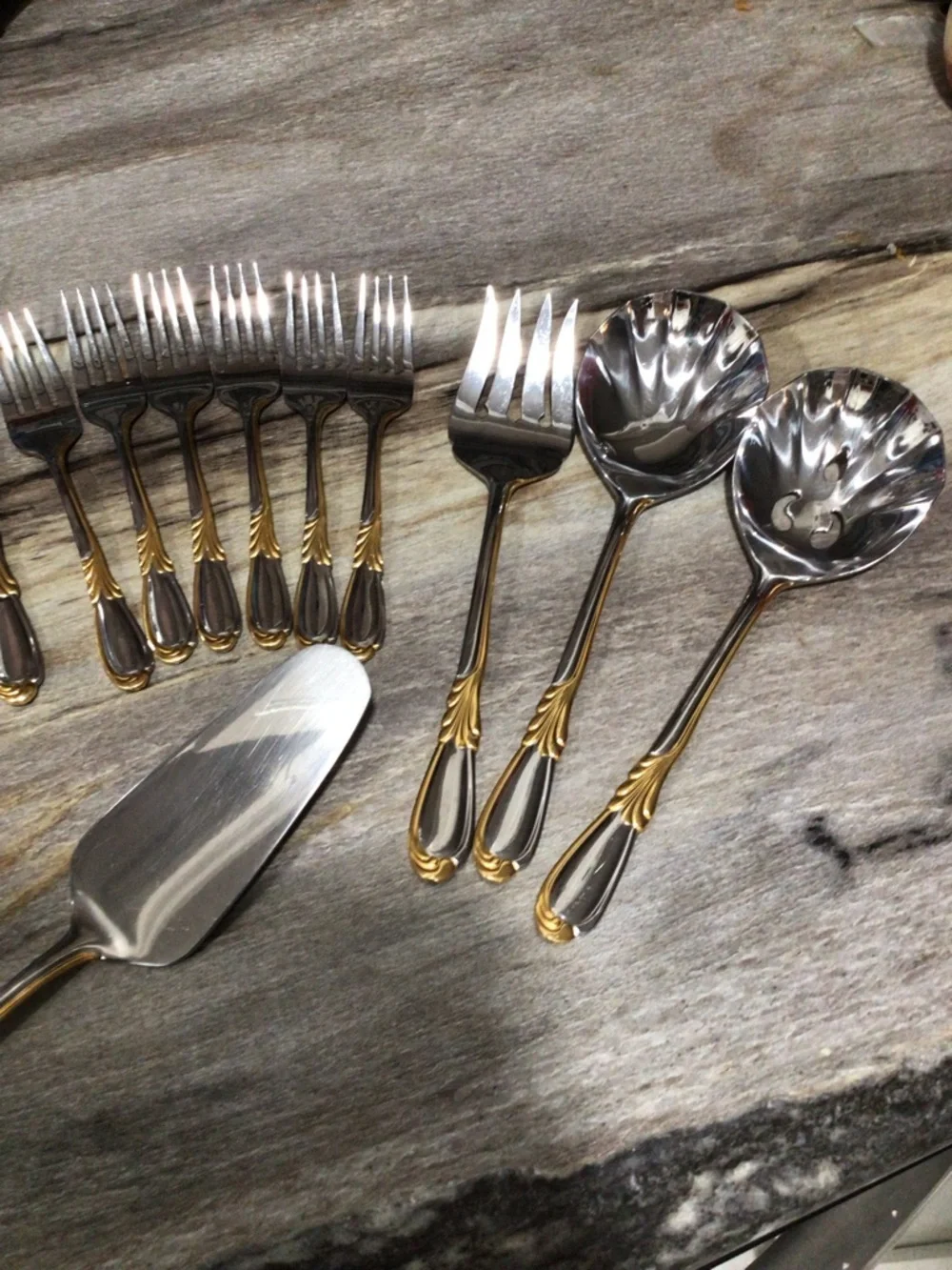 Vintage Retroneu Linda Gold Accent Flatware Korea Stainless YOUR CHOICE.